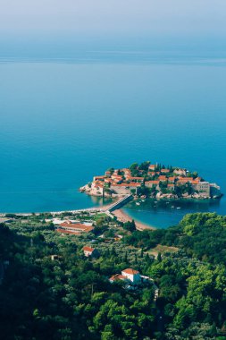Sveti Stefan, dağ manzarası