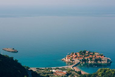 Sveti Stefan, dağ manzarası