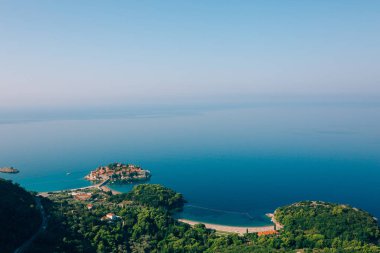 Sveti Stefan, dağ manzarası