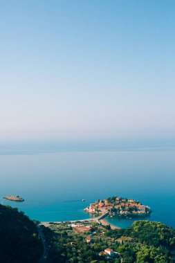 Sveti Stefan, dağ manzarası