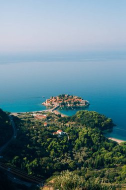 Sveti Stefan, dağ manzarası