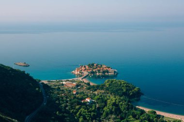Sveti Stefan, dağ manzarası