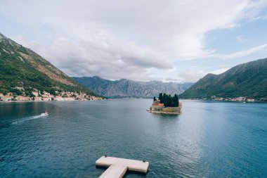 Gospa Adası Kotor Koyu'ndaki, Karadağ Skrpjela od. Hava s