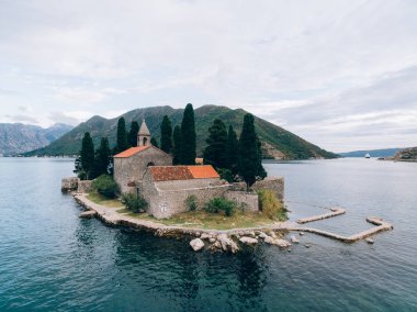 Gospa Adası Kotor Koyu'ndaki, Karadağ Skrpjela od. Hava s