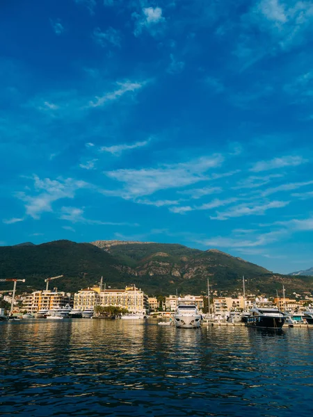 Yacht Porto Montenegro. Wilayah Elite Tivat — Stok Foto