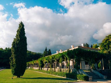 Güzel romantik açık görünümü ile eski lüks Villa Milocer Ho