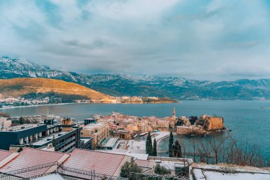 Karda, Karadağ Budvas Old Town. Sahil kapalı w.