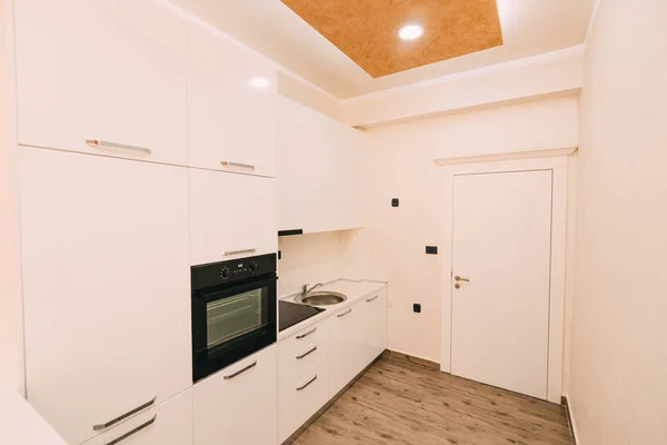 La cocina en el apartamento. El diseño de la sala de cocina. Wo. — Foto de Stock