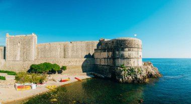 Dubrovnik'in tarihi kent, Hırvatistan. Şehrin sokakları görünümlerini içinde bir