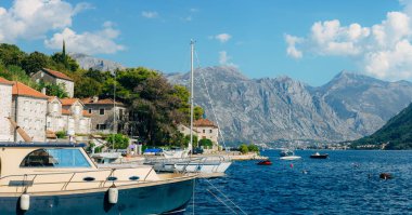 Perast Antik şehir Kotor Körfezi, Monteneg yelkenli