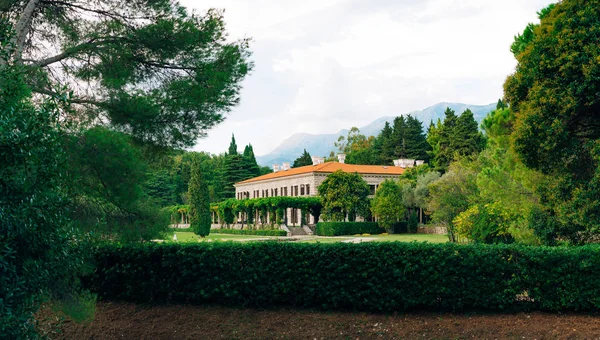 La Villa Milocer es uno de los balnearios más bellos de la Bu — Foto de Stock