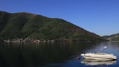 Kotor Körfezi bota. Karadağ, Adriyatik su