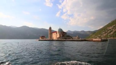Gospa Adası od Skrpjela, Kotor Koyu'ndaki, Karadağ.