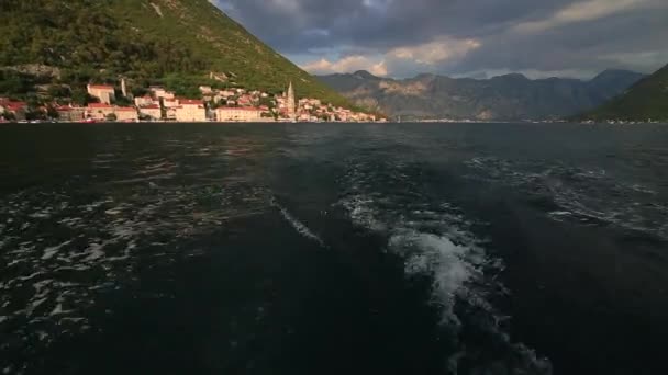 A cidade velha de Perast, na costa de Kotor Bay, Montenegro. Th... — Vídeo de Stock