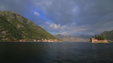 Gospa Adası od Skrpjela, Kotor Koyu'ndaki, Karadağ.