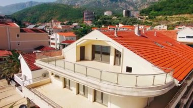 Villa Rafailovici, Karadağ Köyü denize yakın. AE