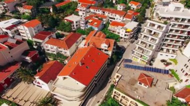 Villa Rafailovici, Karadağ Köyü denize yakın. AE
