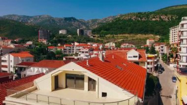 Villa Rafailovici, Karadağ Köyü denize yakın. AE