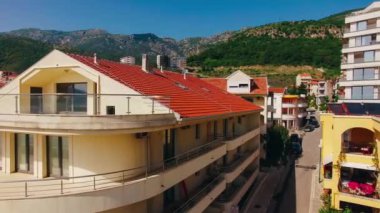 Villa Rafailovici, Karadağ Köyü denize yakın. AE