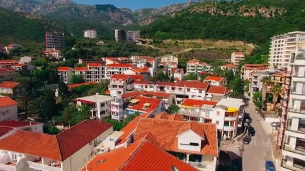 Villa Rafailovici, Karadağ Köyü denize yakın. AE — Stok video