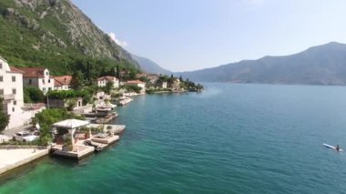 Villa Ljuta köyü var. Karadağ, Kotor Koyu'ndaki, Adr