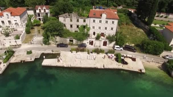 The villa is in the village of Ljuta. Montenegro, Kotor Bay, Adr — Stock Video