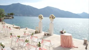 Como Gölü kıyısında düğün töreni