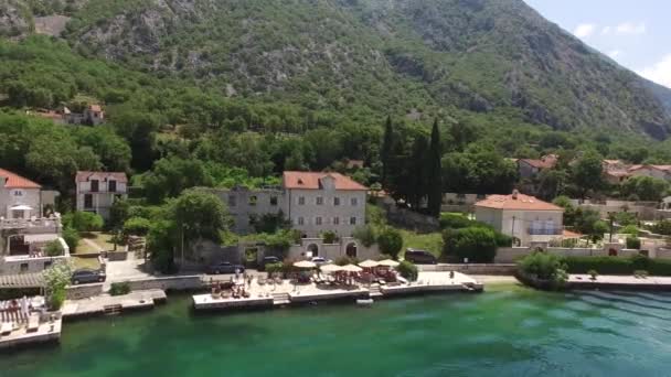 Nachází se v obci Ljuta. Černá Hora, Durmitor, Adr — Stock video