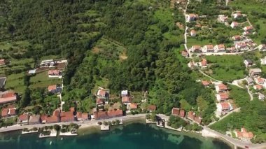 Karadağ'daki Satılık Arsa. Otel deniz kenarında. Prcan şehir