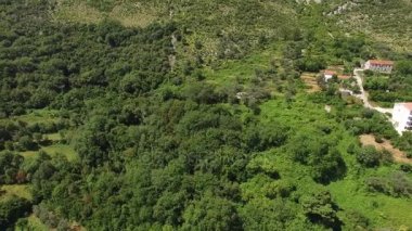 Karadağ'daki Satılık Arsa. Otel deniz kenarında. Prcan şehir