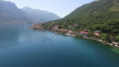 Karadağ'daki Satılık Arsa. Otel deniz kenarında. Prcan şehir
