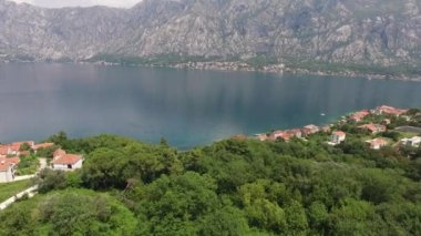 Karadağ'daki Satılık Arsa. Otel deniz kenarında. Prcan şehir