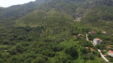 Karadağ'daki Satılık Arsa. Otel deniz kenarında. Prcan şehir