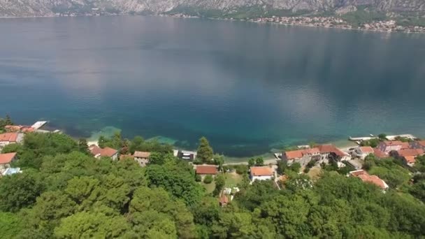 Grond te koop in Montenegro. Hotel aan de zee. De stad van Prcan — Stockvideo