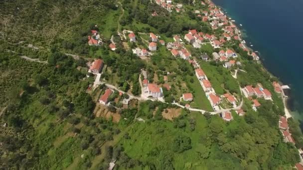 Terrenos en venta en Montenegro. Hotel junto al mar. La ciudad de Prcan — Vídeo de stock