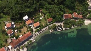 Karadağ'daki Satılık Arsa. Otel deniz kenarında. Prcan şehir