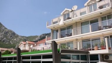 Dağlarda Villa. Karadağ, Kotor Körfezi. Çekim