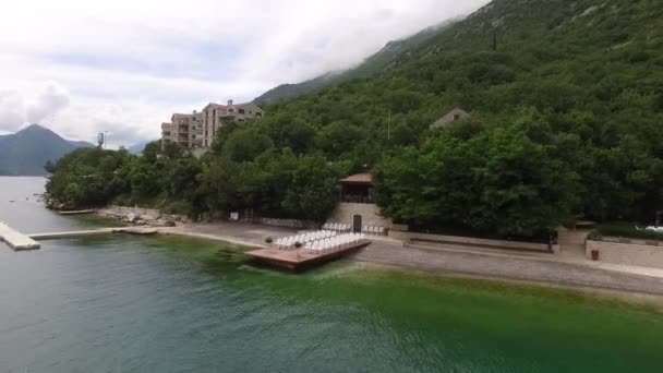 Matrimonio al molo nella baia di Kotor. Matrimonio in Montenegro . — Video Stock