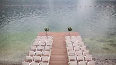 Kotor Körfezi içinde rıhtım düğün