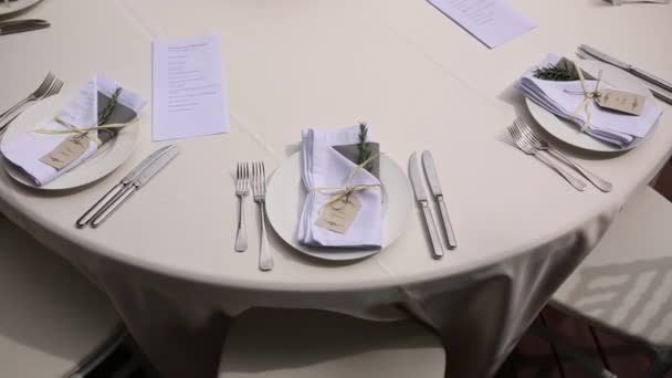 Tables at the wedding banquet. Wedding decorations. Wedding at t — Stock Video