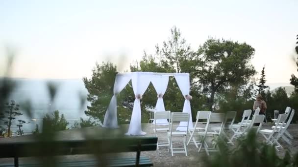 Wedding ceremony on the lookout over Split, on a mountain in Cro — Stock Video