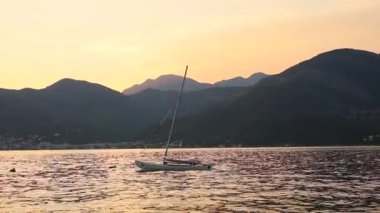 Perast Antik şehir Kotor Körfezi, Monteneg yelkenli