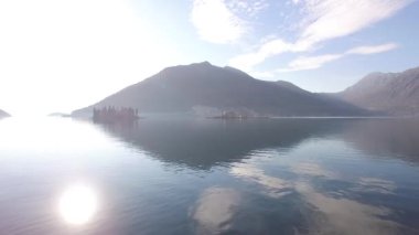 Gospa Adası od Skrpjela, Kotor Koyu'ndaki, Karadağ.