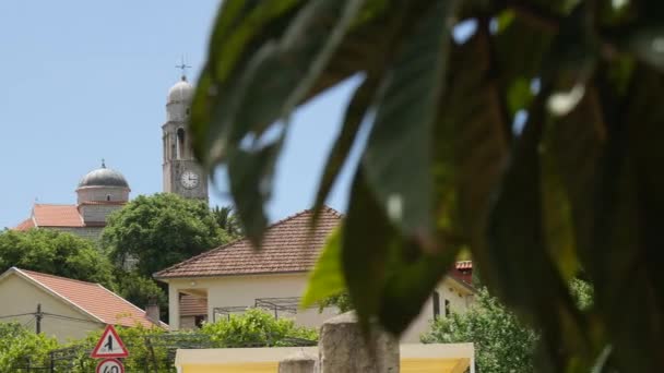 A igreja em Lustica em Montenegro — Vídeo de Stock