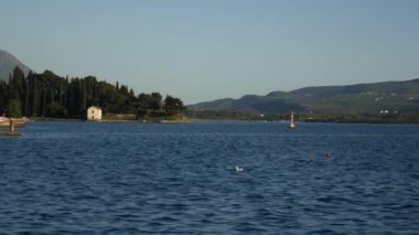 Lustica yarımadasının sahil Karadağ