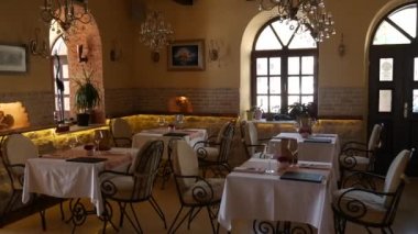 Restoran tablosunda. Kafe iç