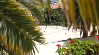 Sokakta kafeterya tablolarda. Sokak Cafe. Monten restoranlarda