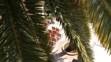 Sokakta kafeterya tablolarda. Sokak Cafe. Monten restoranlarda