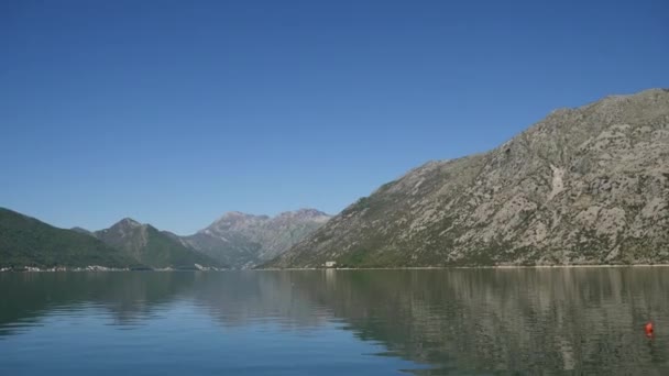 Kotor bay in montenegro. Berge und Schluchten, Meer. — Stockvideo