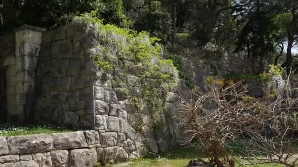 在巴尔干半岛的古城墙。该石材质地 — 图库视频影像